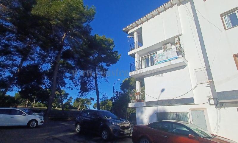 For sale of commercial in Orihuela Costa