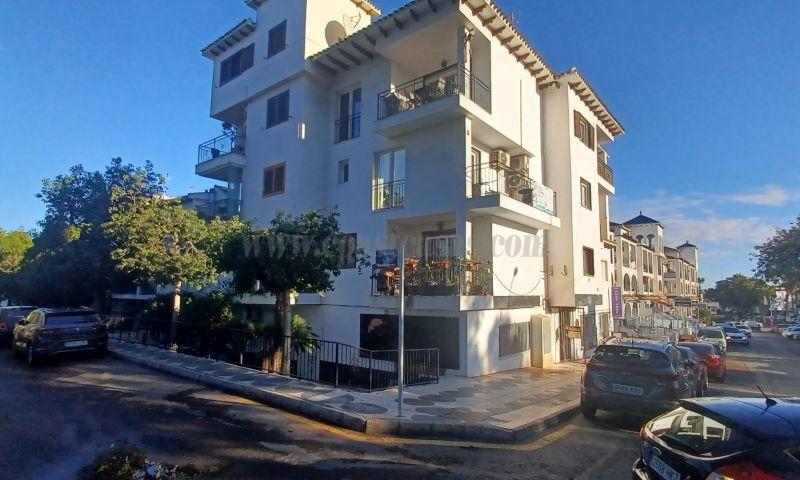 For sale of commercial in Orihuela Costa