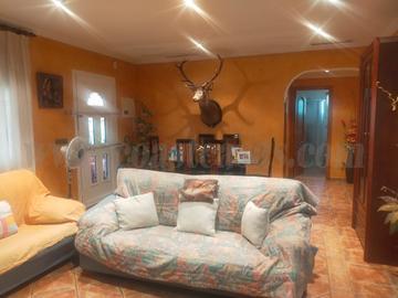 For sale of villa in Elche