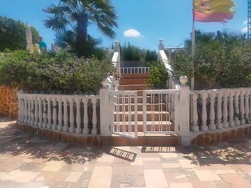 For sale of villa in Elche