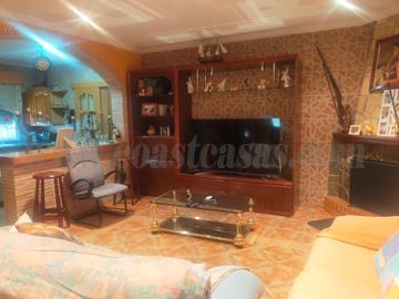 For sale of villa in Elche