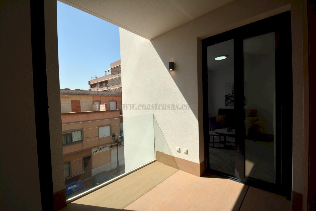 For sale of apartment in Guardamar del Segura