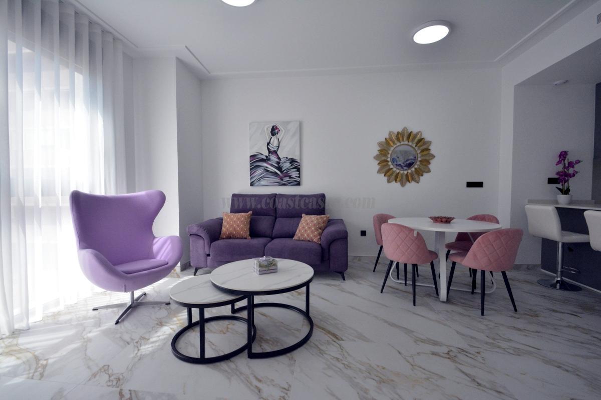 For sale of apartment in Guardamar del Segura