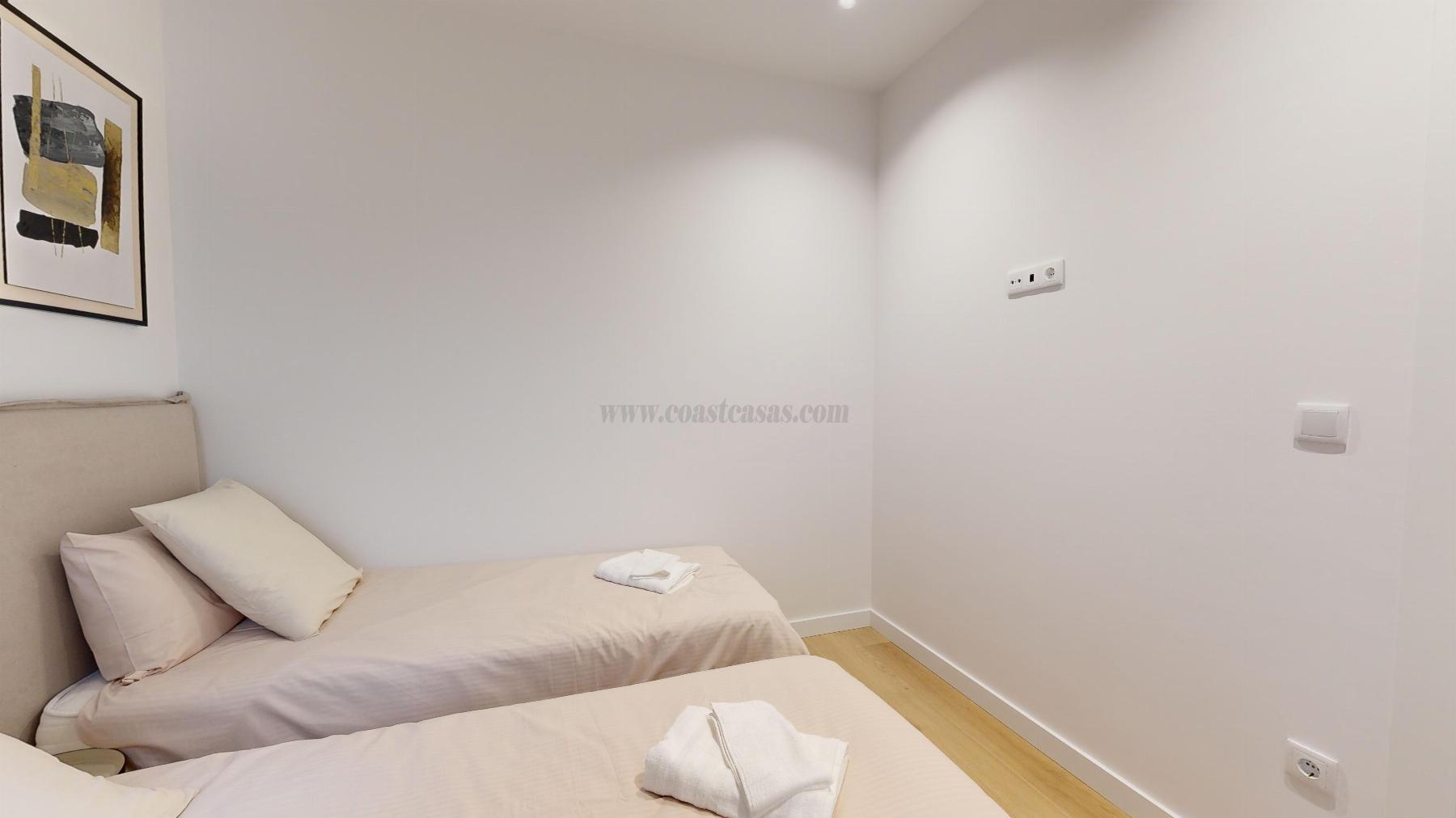 For sale of apartment in Guardamar del Segura