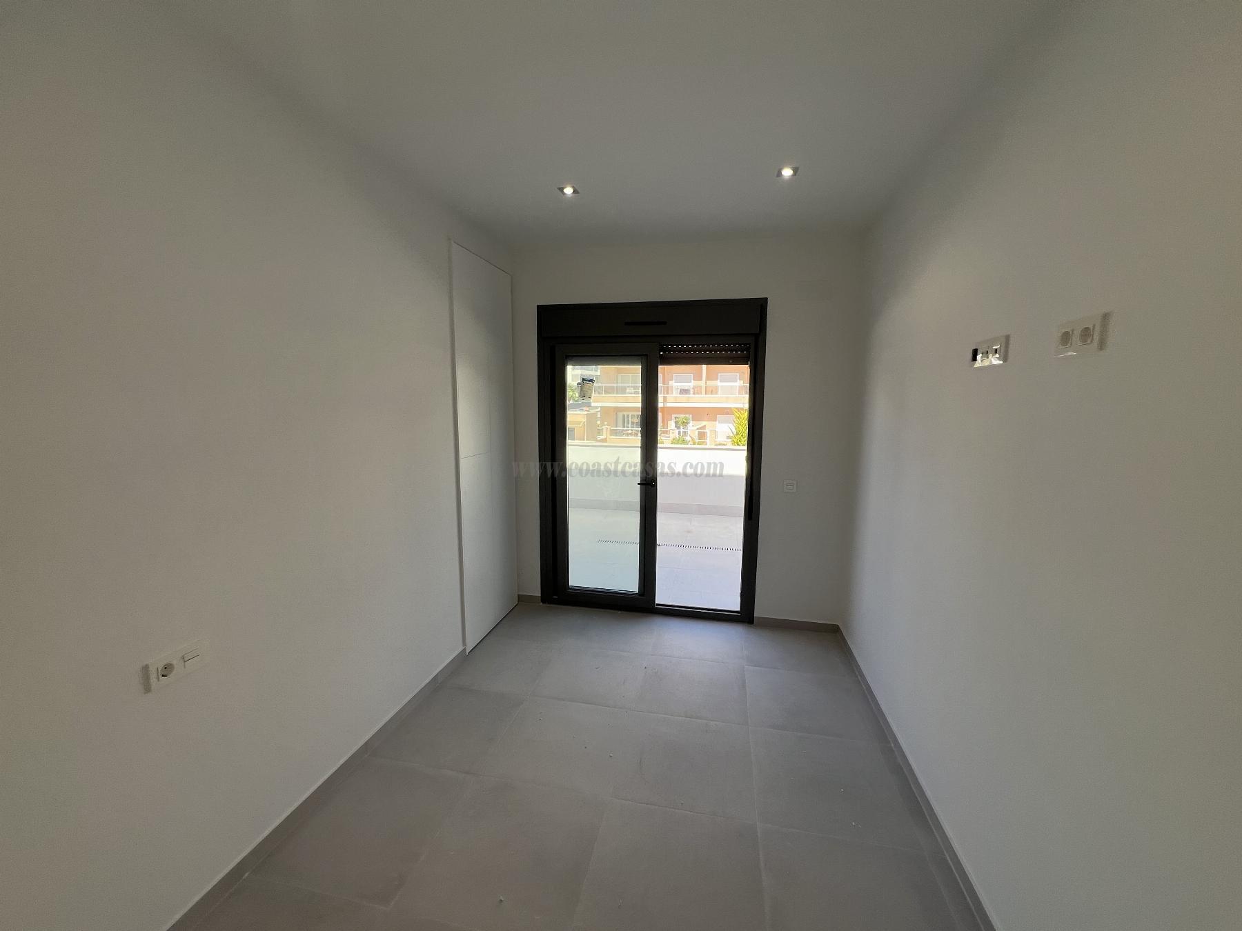 For sale of chalet in Orihuela Costa