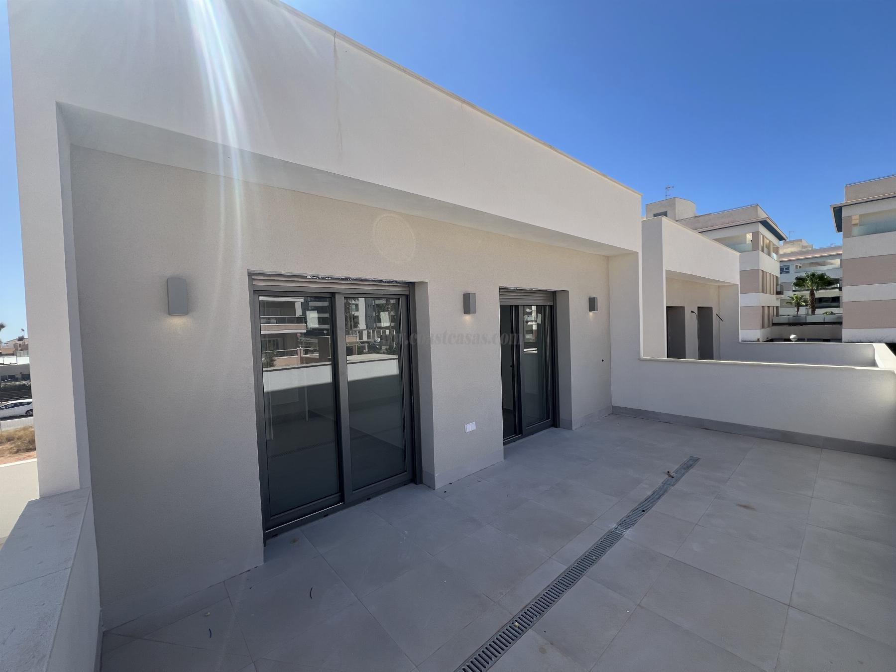 For sale of chalet in Orihuela Costa