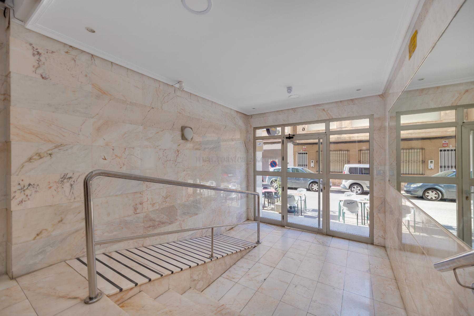 Zu verkaufen von appartement in
 Torrevieja