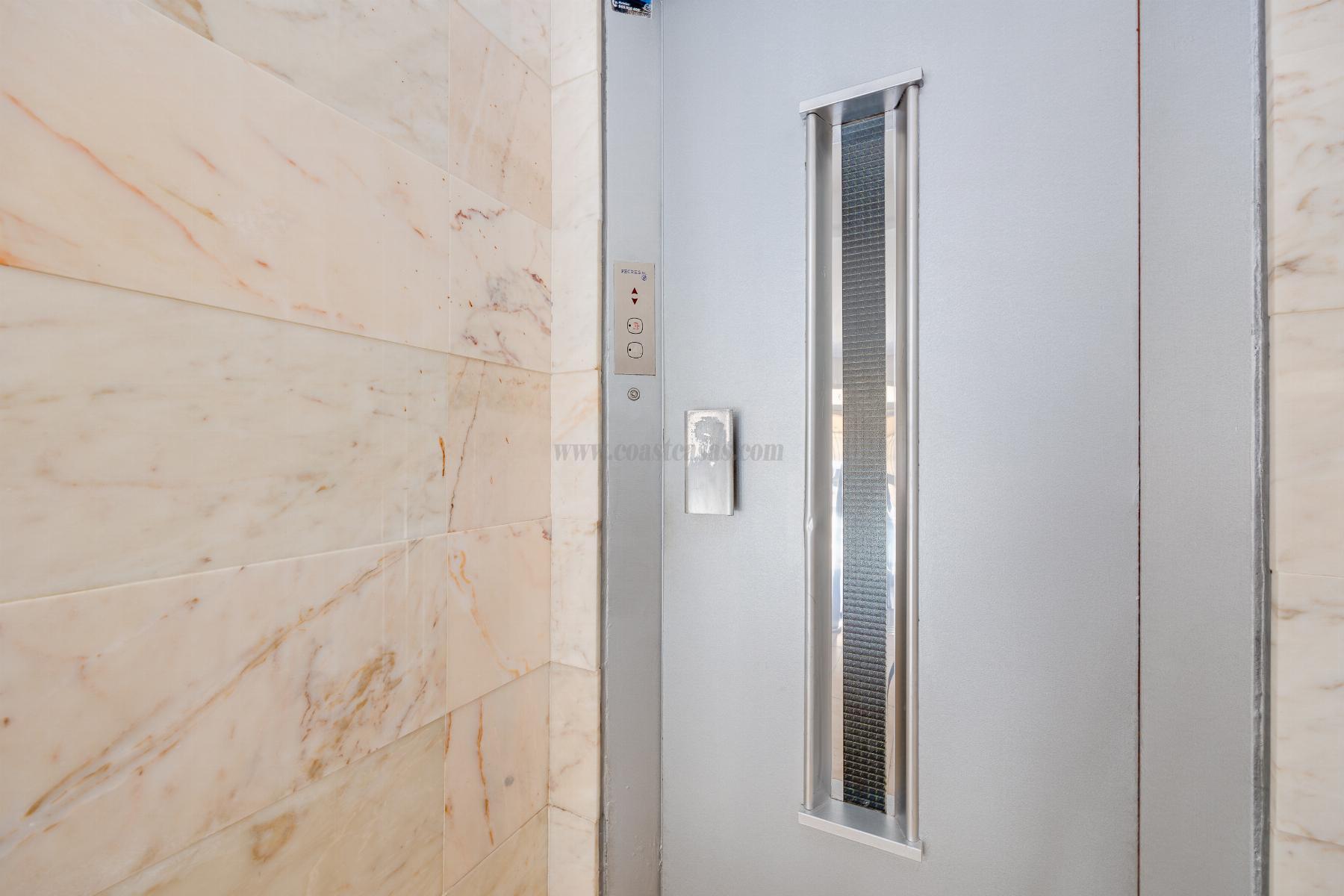 Zu verkaufen von appartement in
 Torrevieja