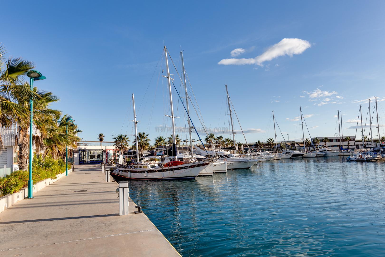 Zu verkaufen von appartement in
 Torrevieja