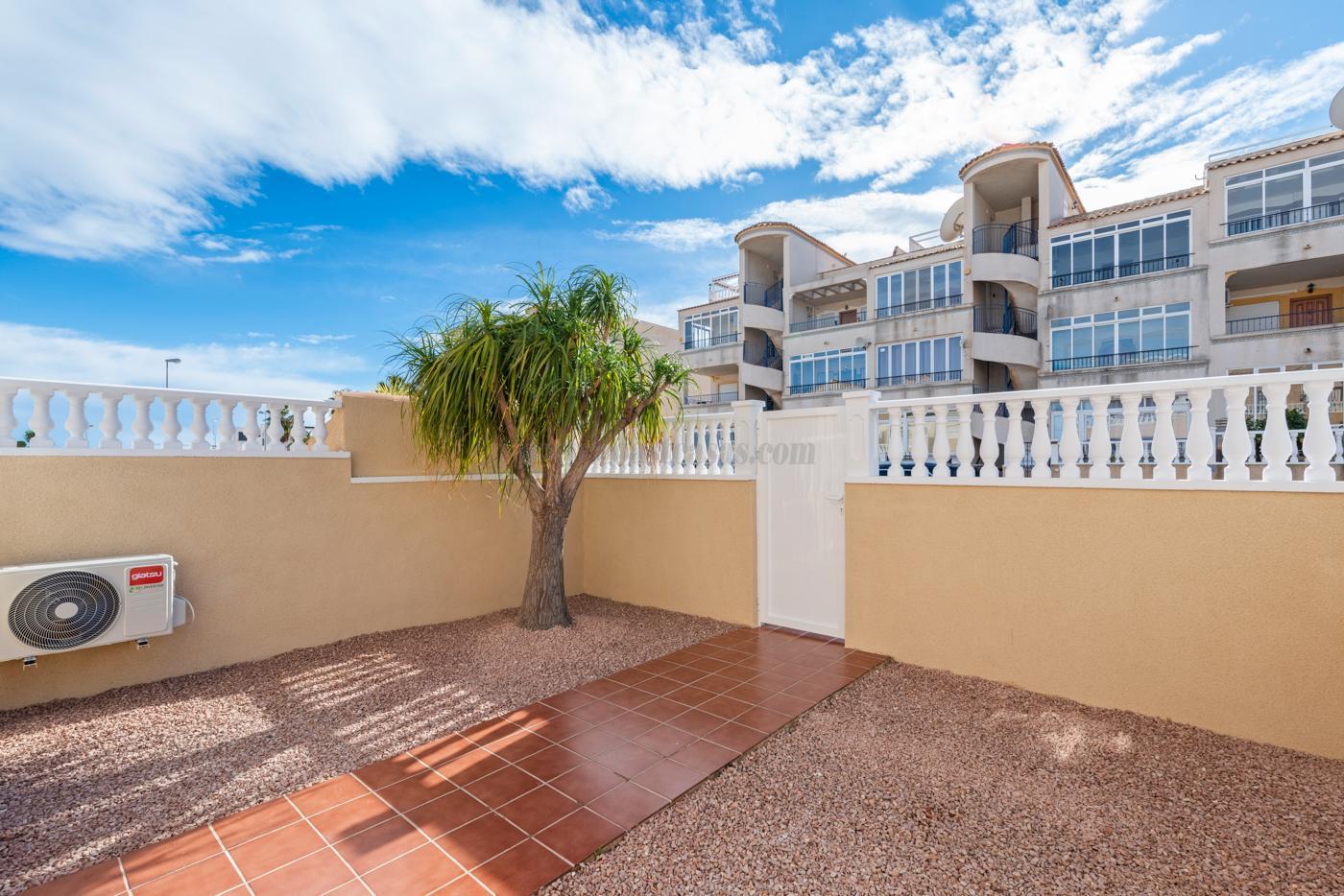 Zu verkaufen von appartement in
 Orihuela Costa