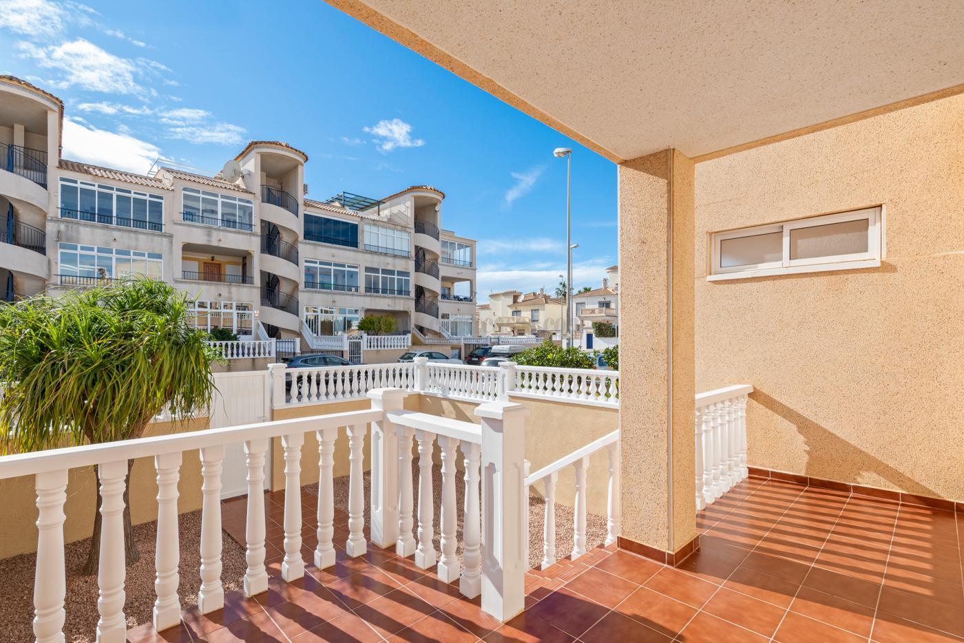 Zu verkaufen von appartement in
 Orihuela Costa