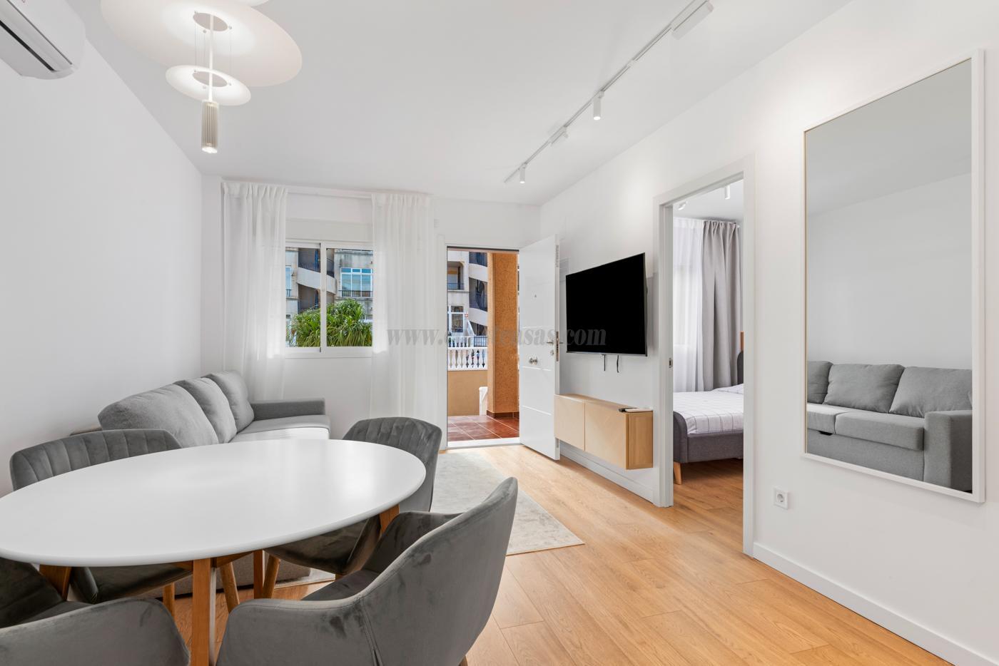 Zu verkaufen von appartement in
 Orihuela Costa