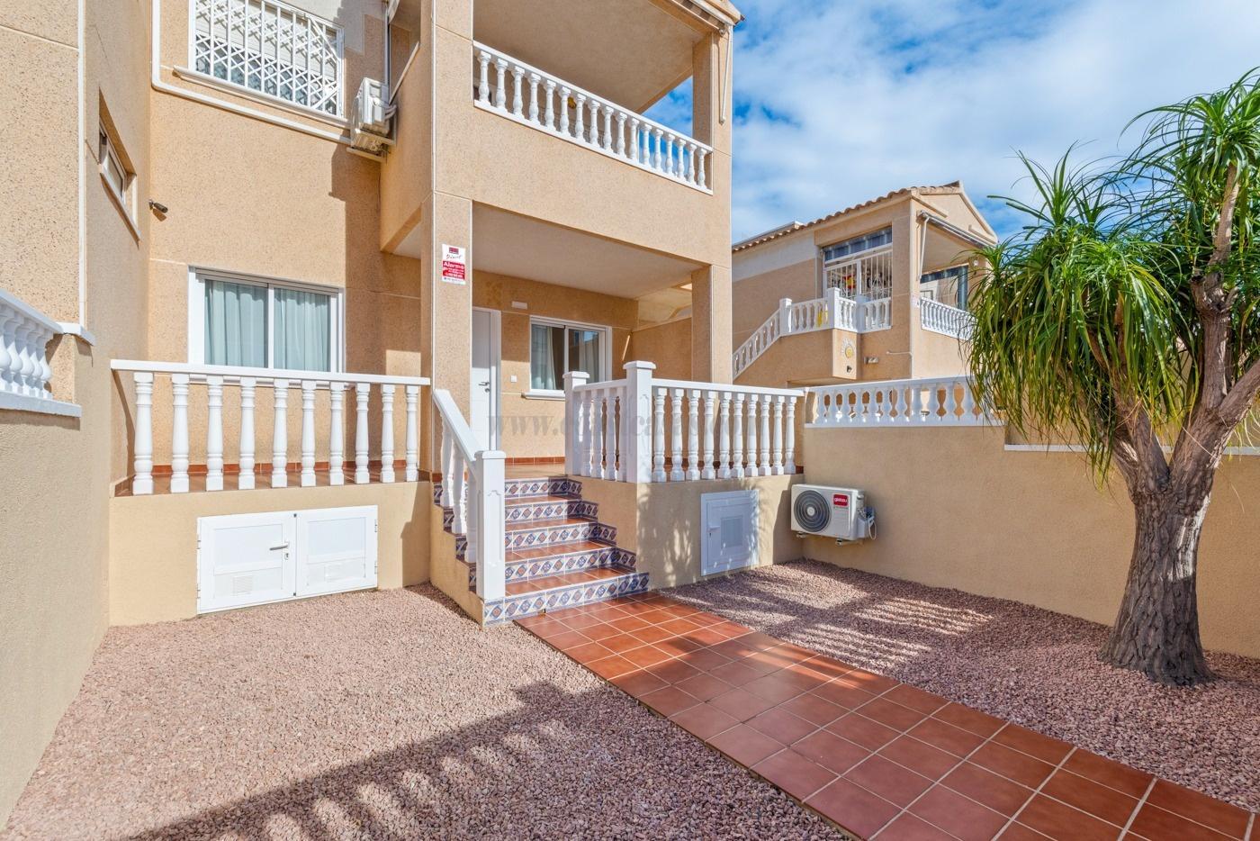Zu verkaufen von appartement in
 Orihuela Costa