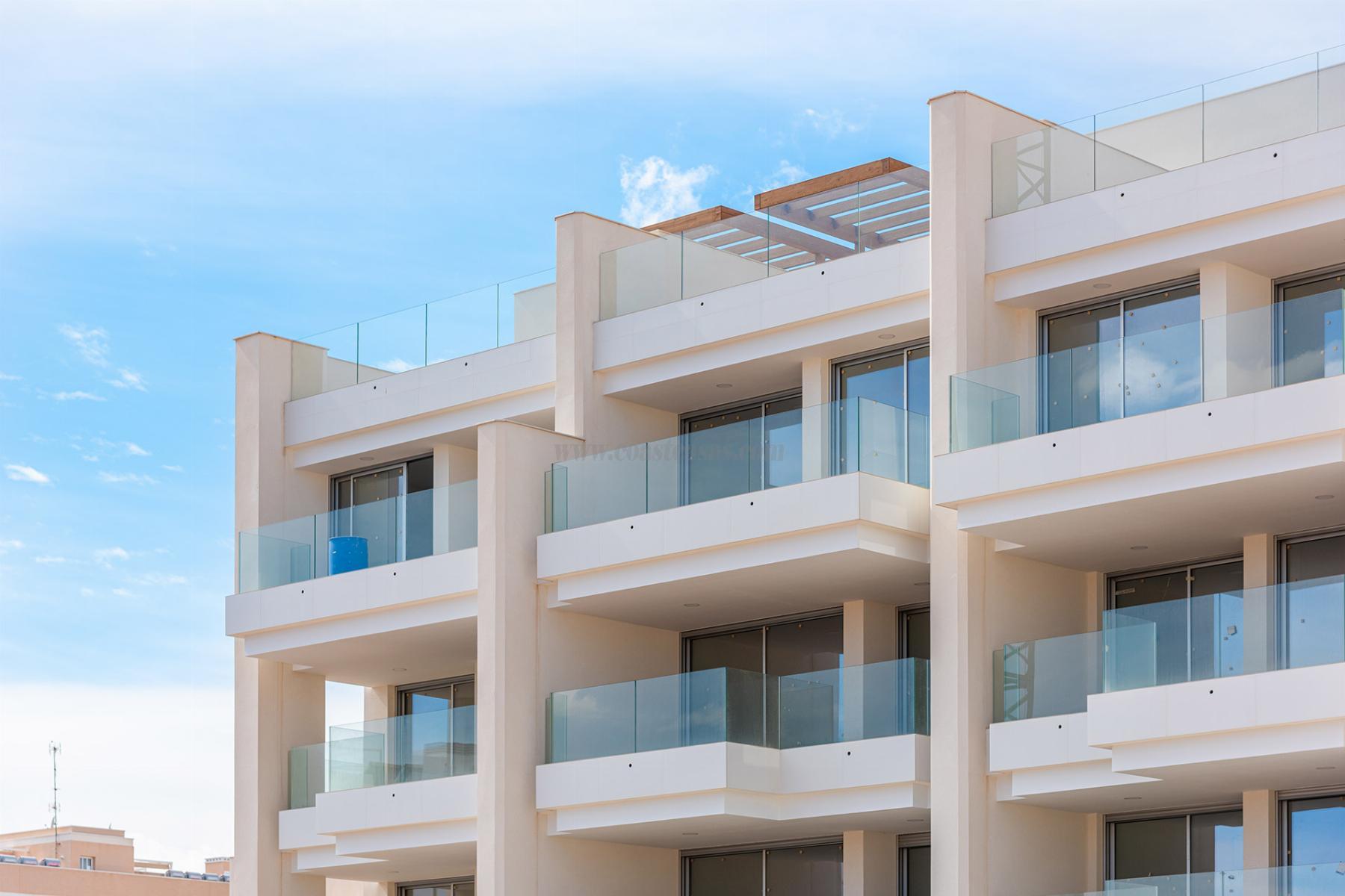For sale of penthouse in Orihuela Costa