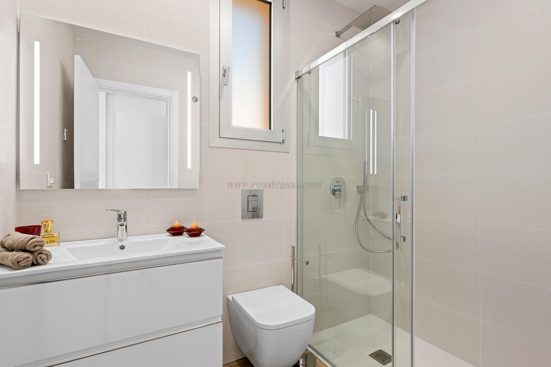 For sale of penthouse in Orihuela Costa