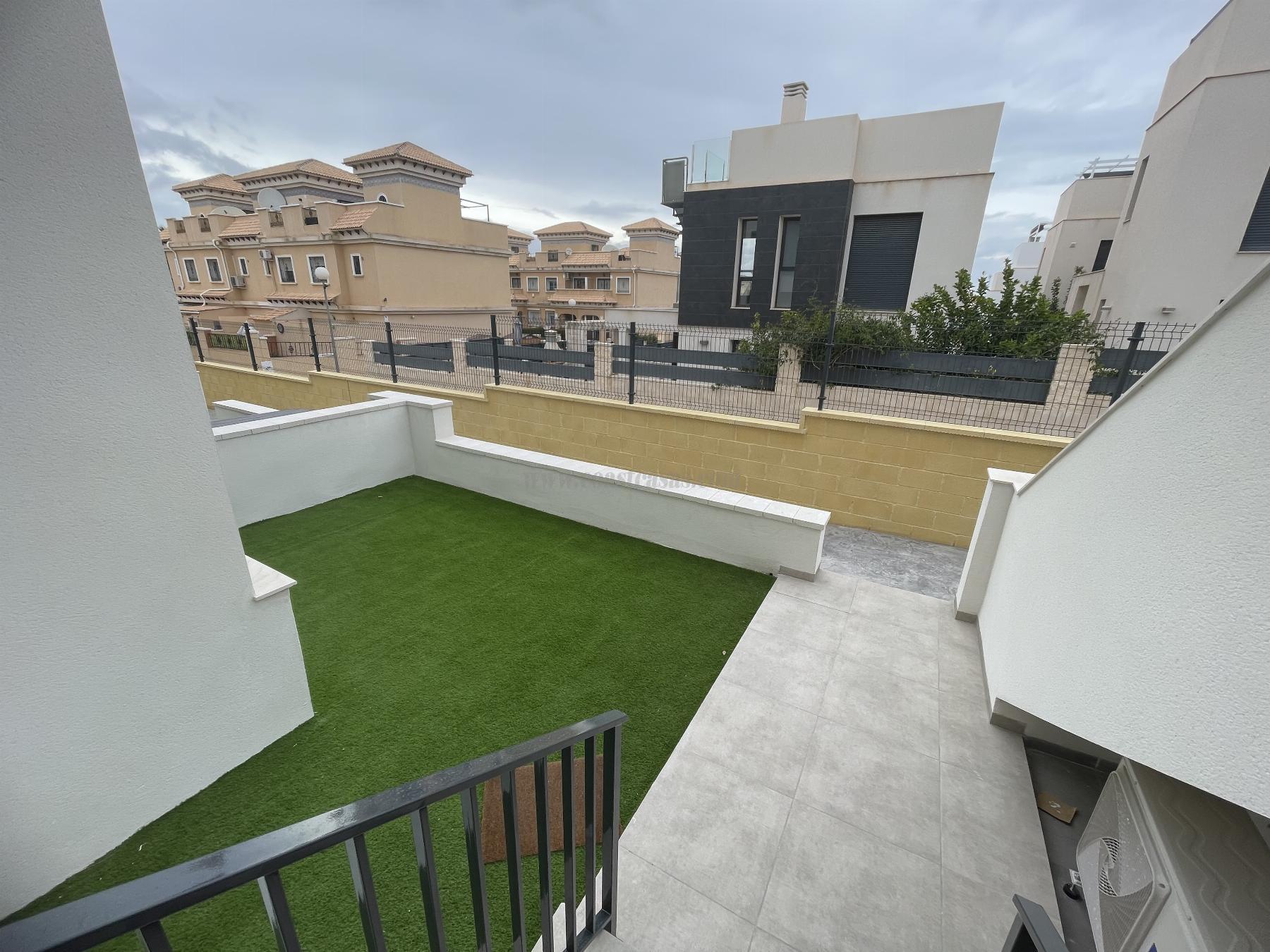 For sale of apartment in Orihuela Costa