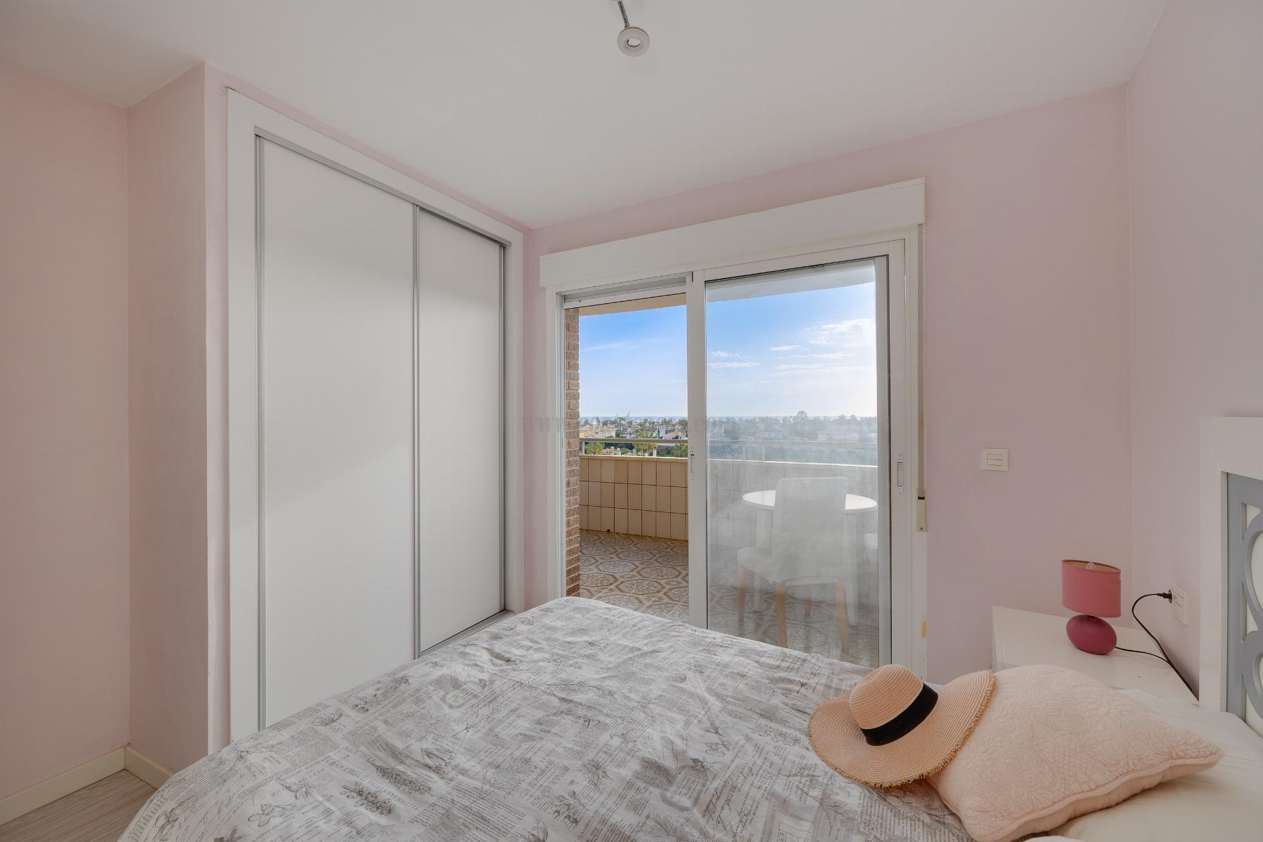 For sale of apartment in Orihuela Costa
