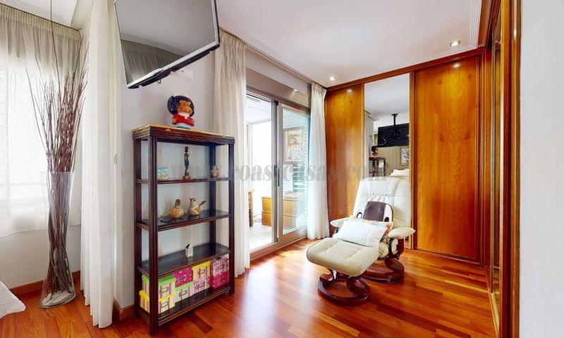 For sale of chalet in Elche