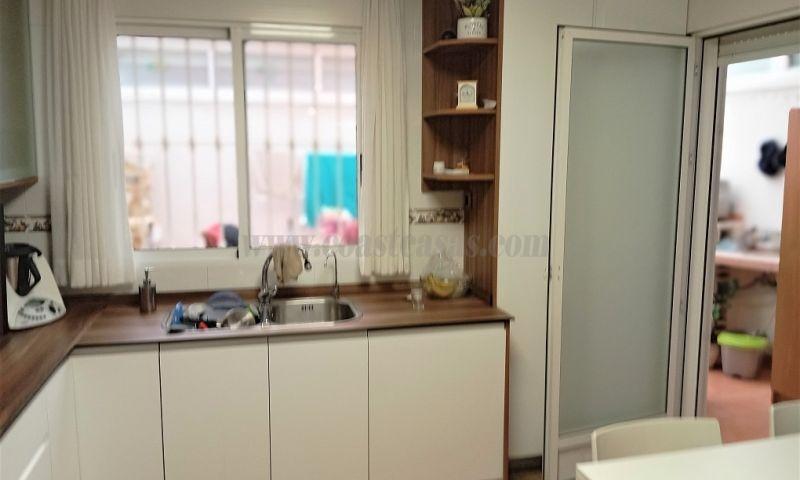 For sale of chalet in Elche