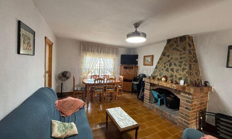 For sale of villa in Orihuela Costa