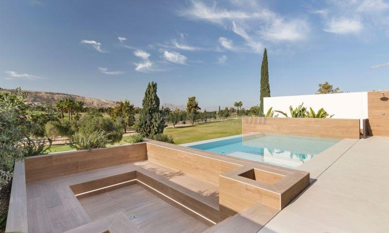For sale of villa in 