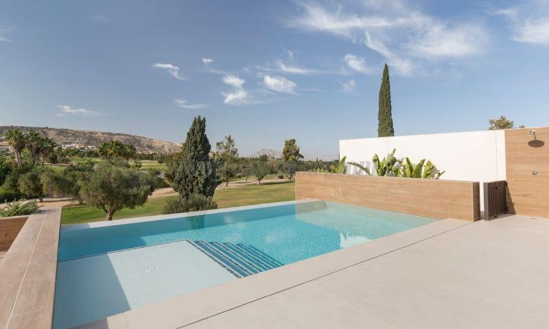 For sale of villa in 