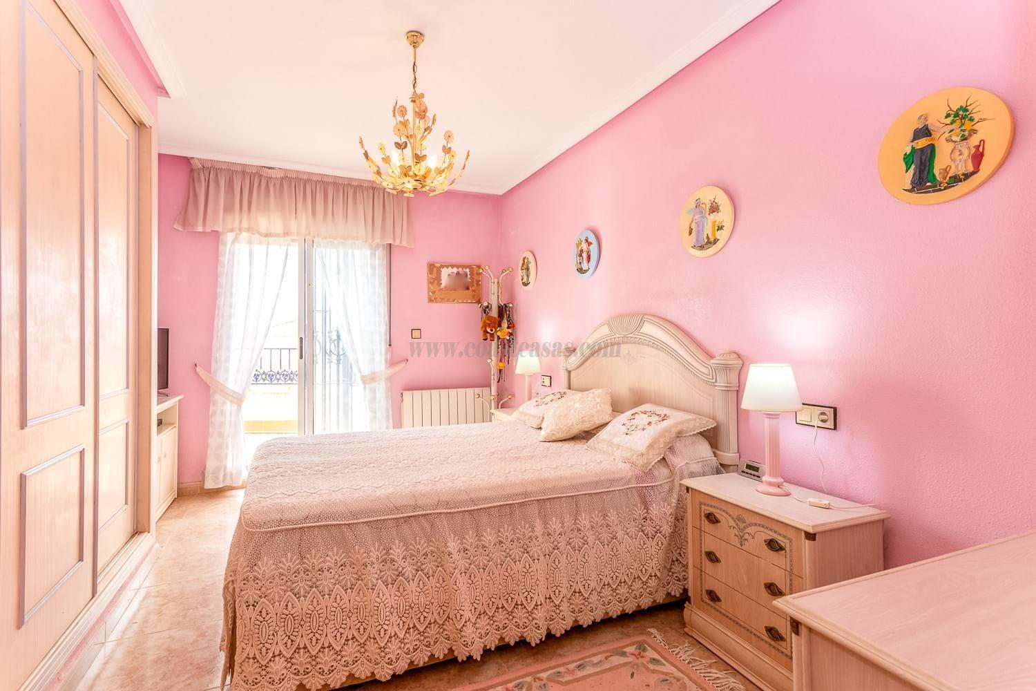 For sale of chalet in Orihuela Costa