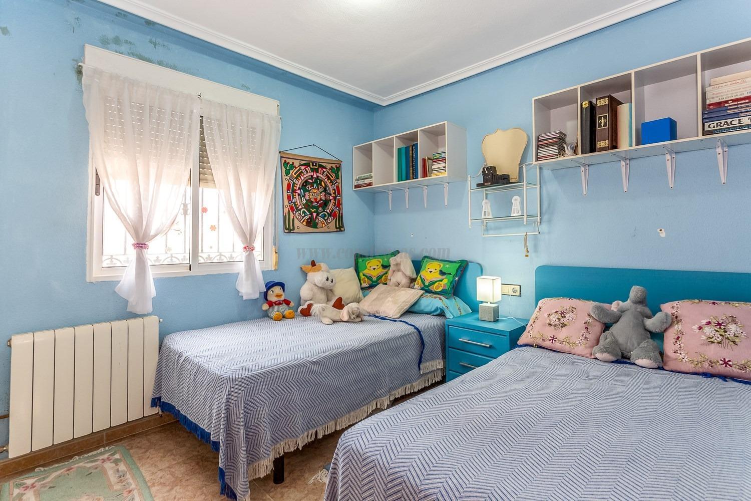 For sale of chalet in Orihuela Costa