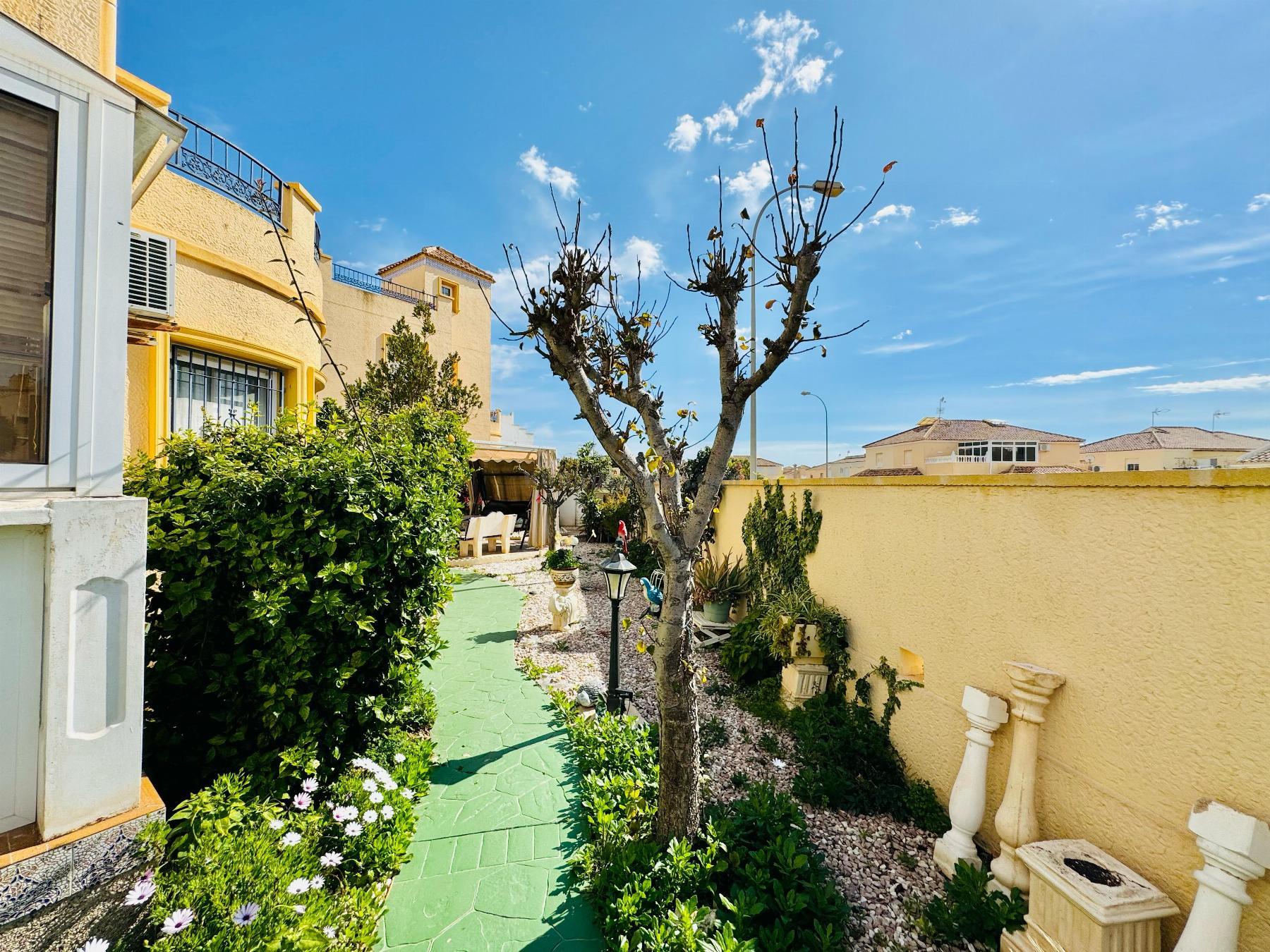 For sale of chalet in Orihuela Costa
