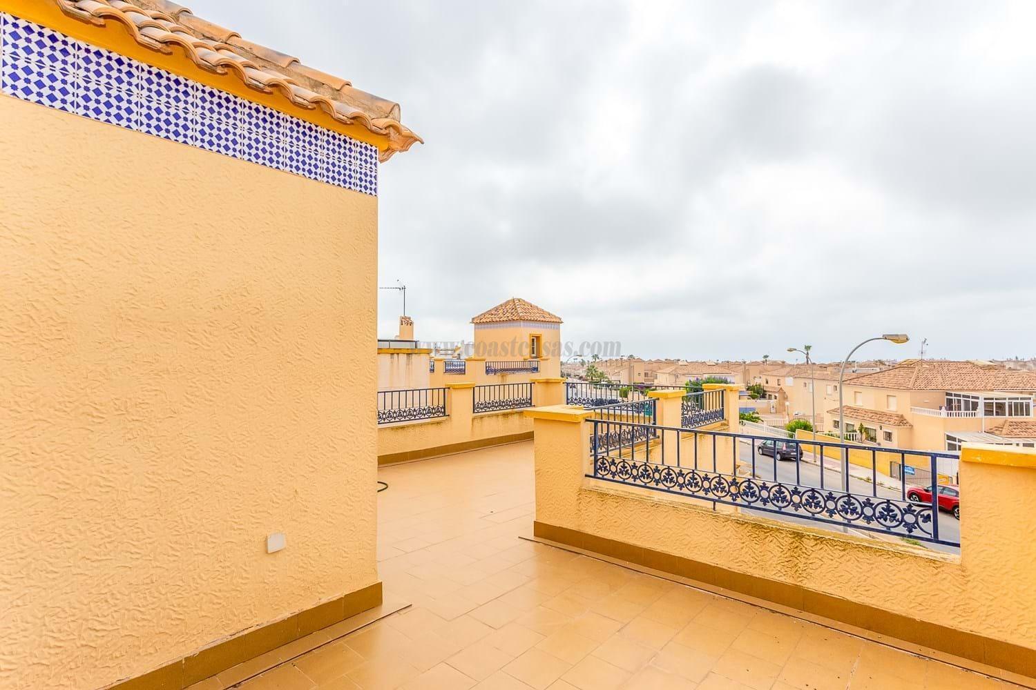 For sale of chalet in Orihuela Costa