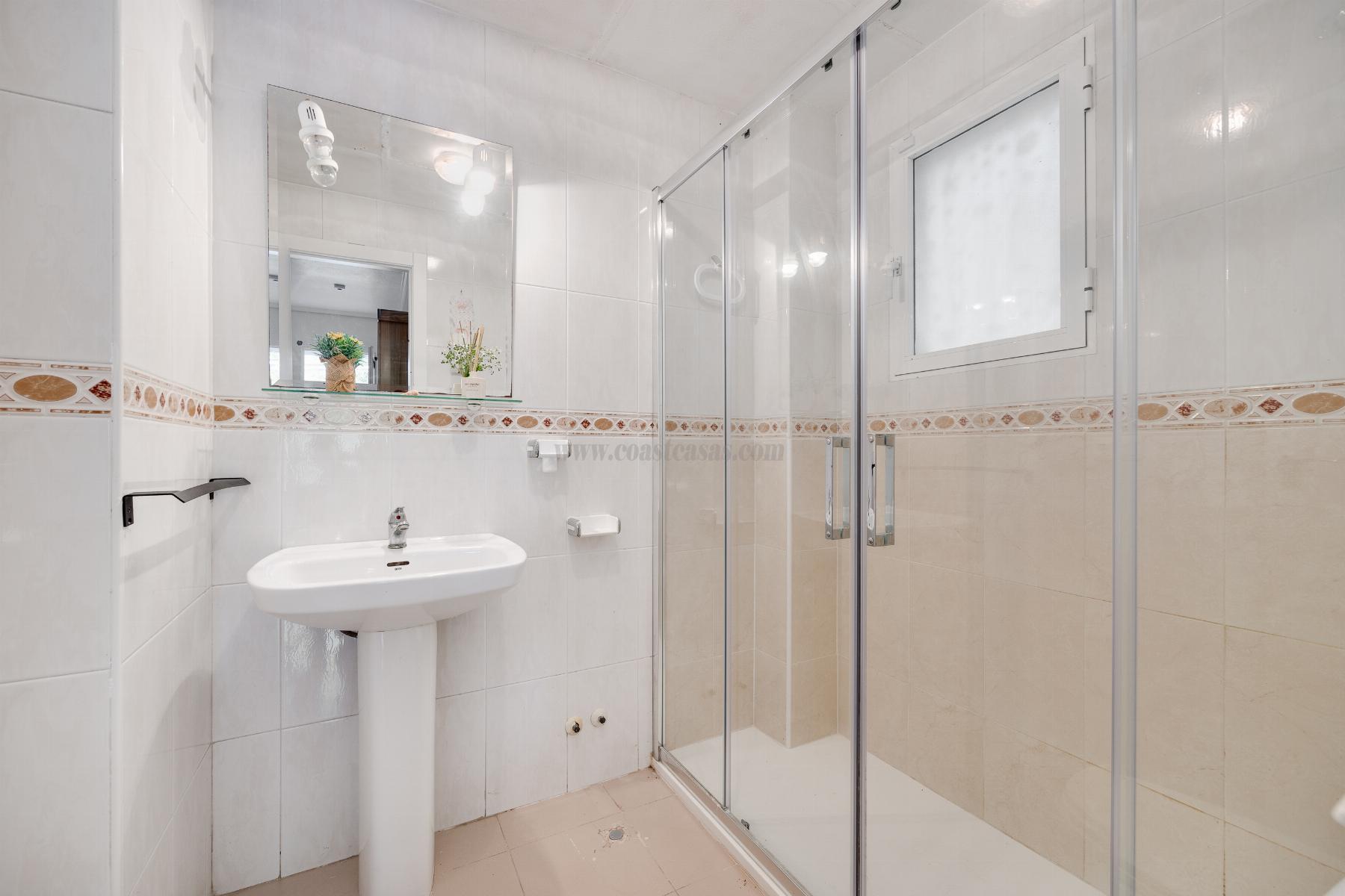 For sale of bungalow in Torrevieja