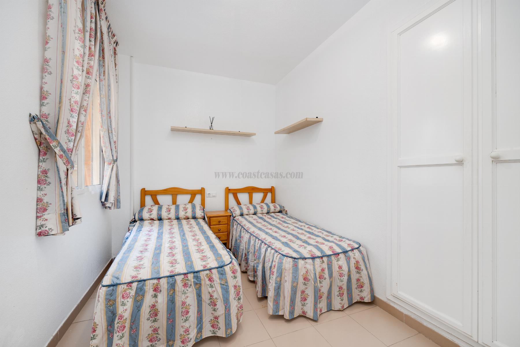 For sale of bungalow in Torrevieja