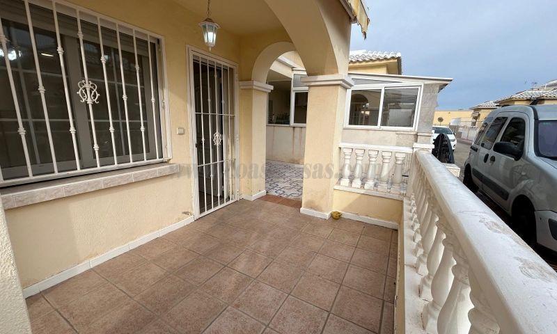 For sale of chalet in Torrevieja