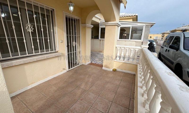 For sale of chalet in Torrevieja
