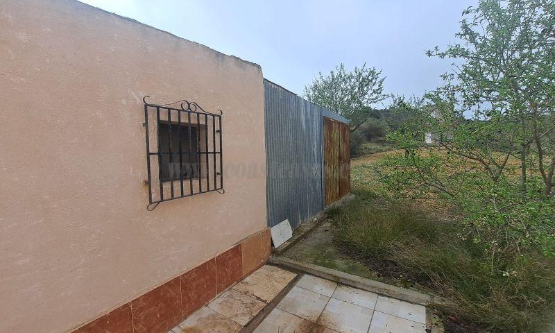 For sale of rural property in Hondón De Las Nieves