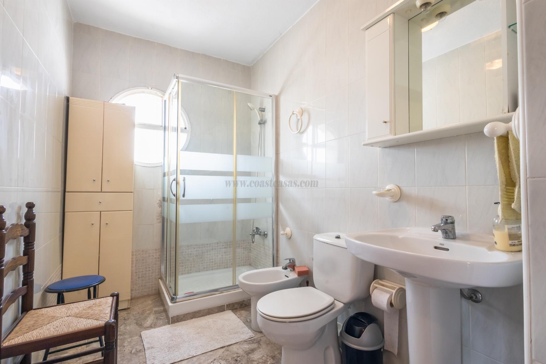 For sale of chalet in Torrevieja