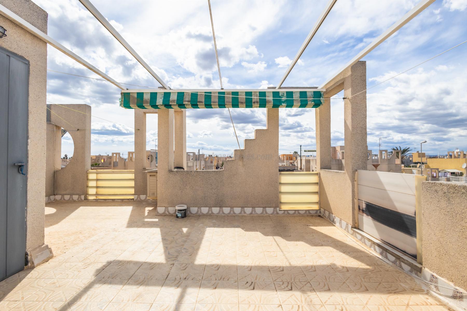 For sale of chalet in Torrevieja