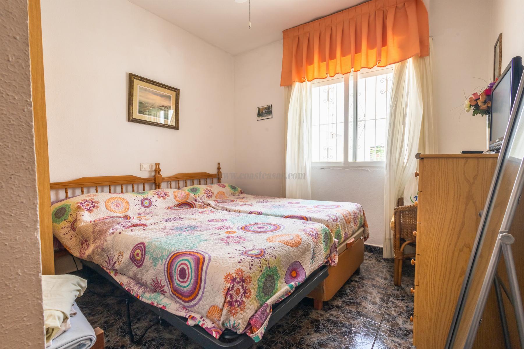 For sale of chalet in Torrevieja