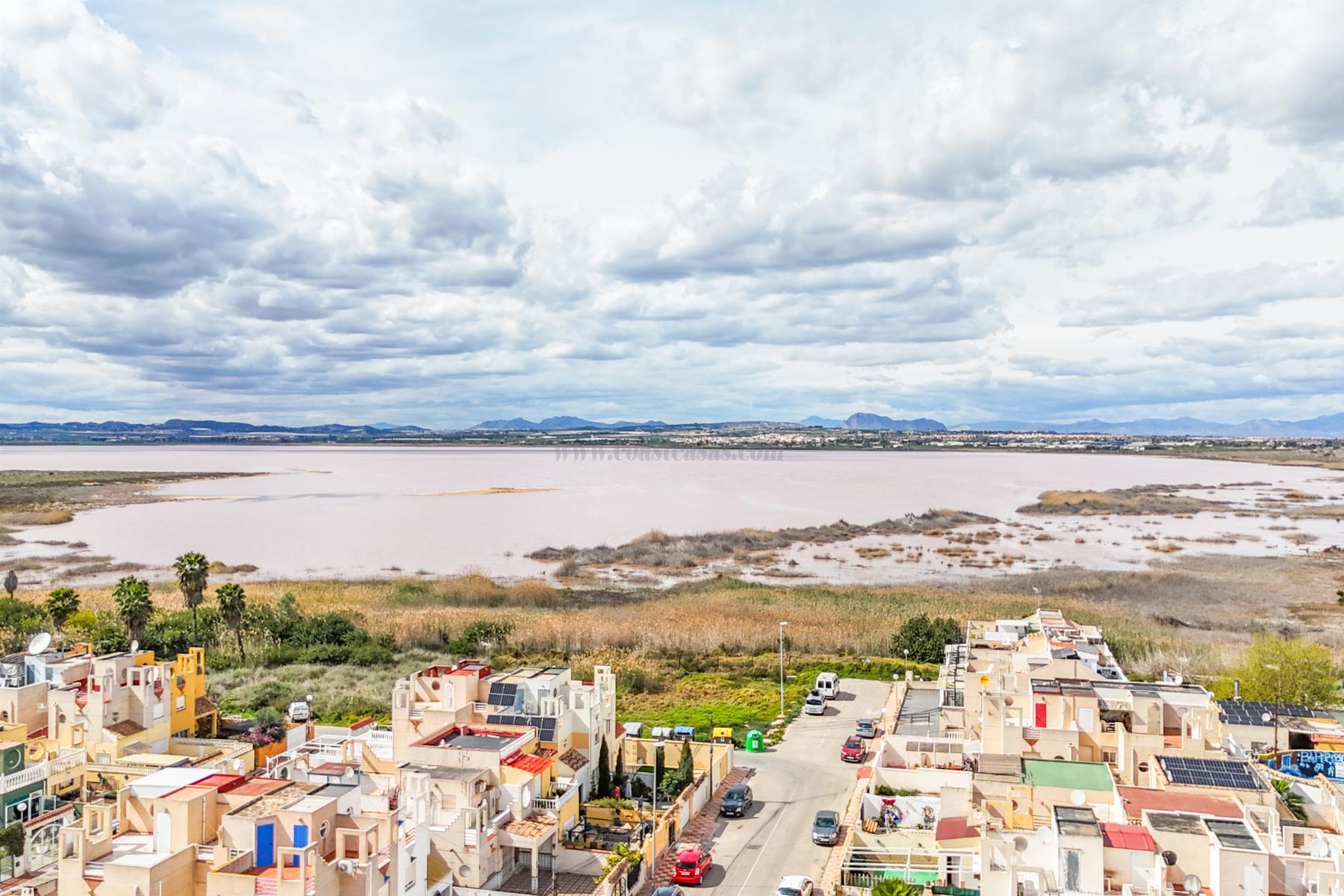 For sale of chalet in Torrevieja