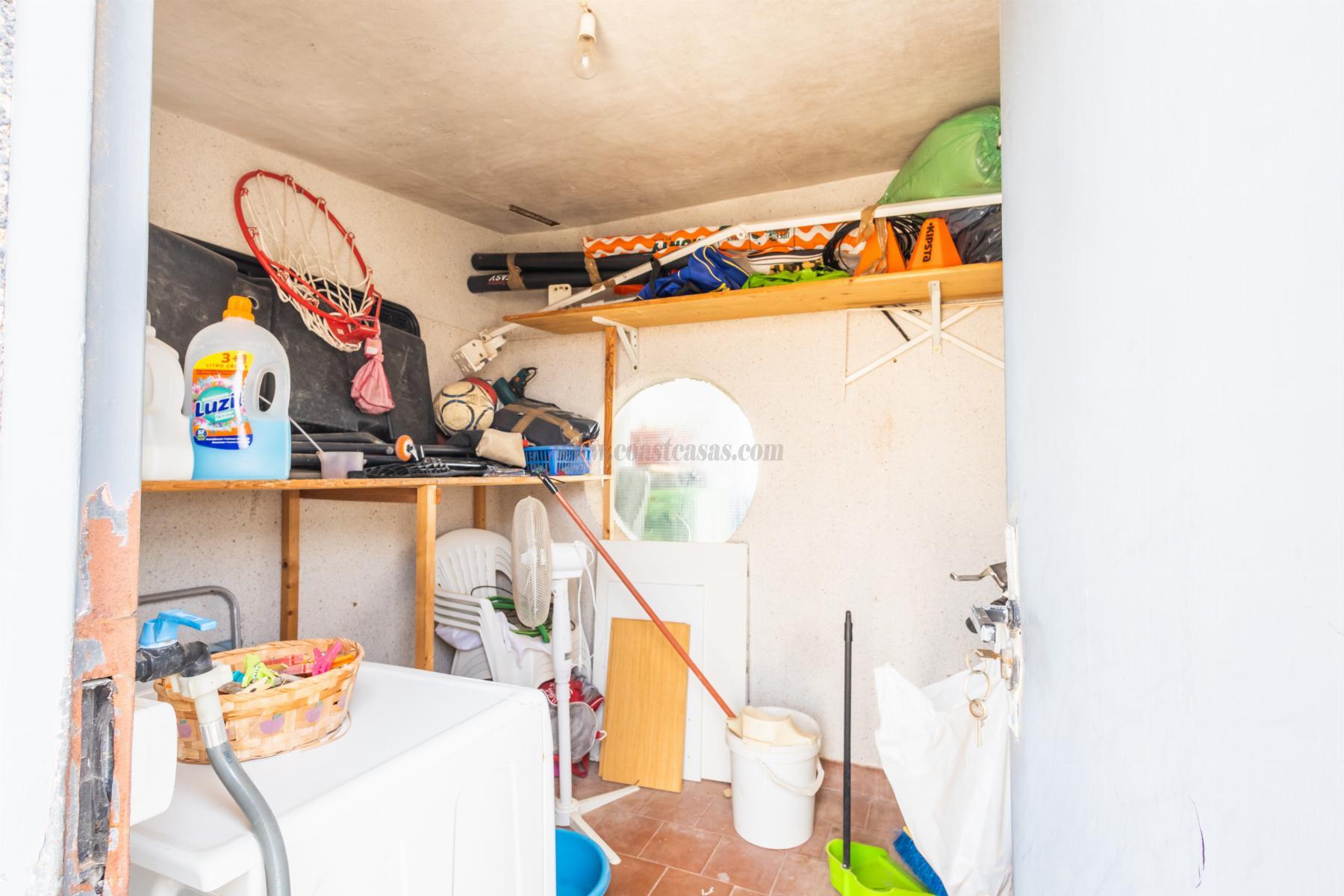 For sale of chalet in Torrevieja