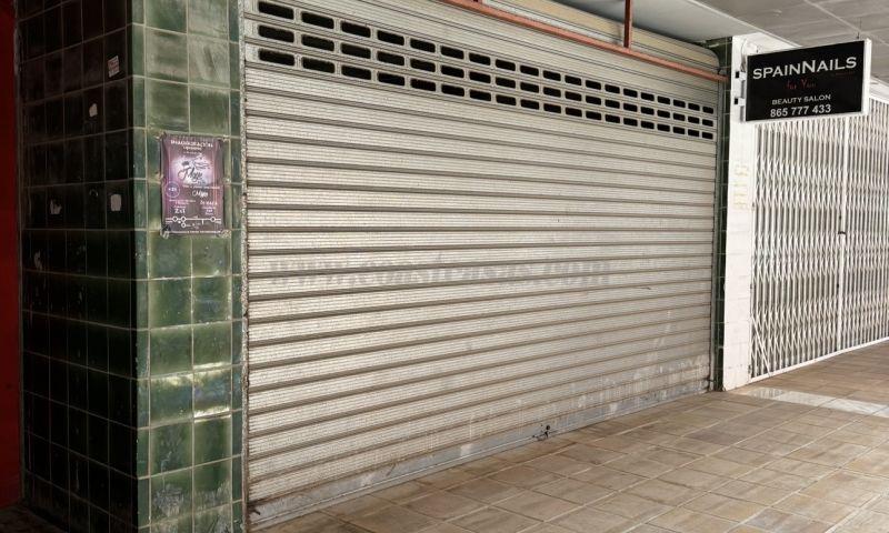 For sale of commercial in Orihuela Costa