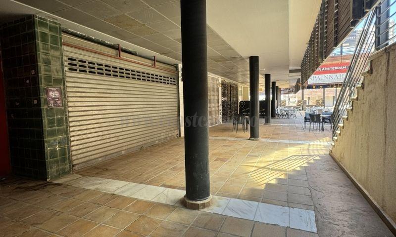 Verkoop van commeriéel lokaal in Orihuela Costa