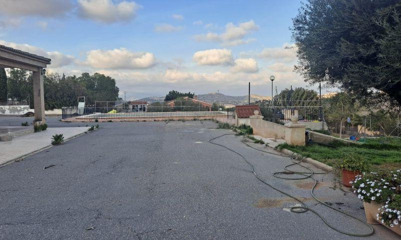 For sale of villa in Hondón De Las Nieves