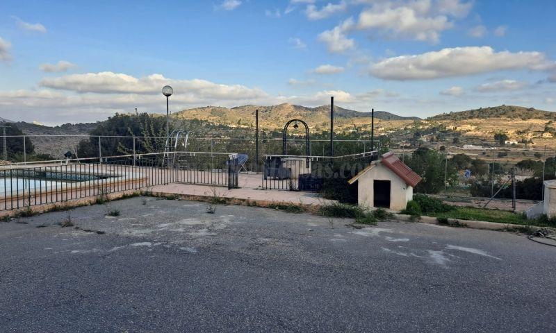 For sale of villa in Hondón De Las Nieves