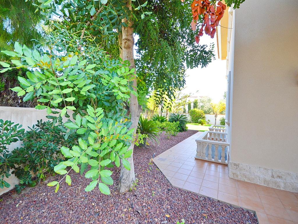 For sale of villa in Orihuela Costa