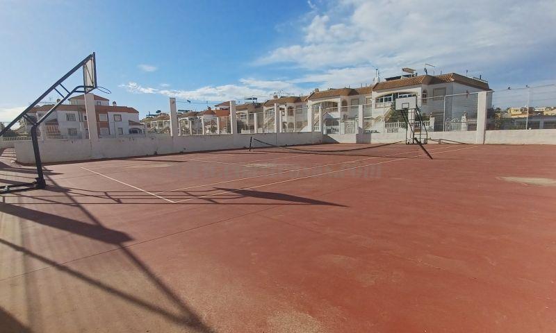 For sale of chalet in Torrevieja