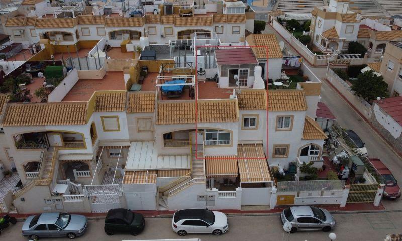 For sale of chalet in Torrevieja