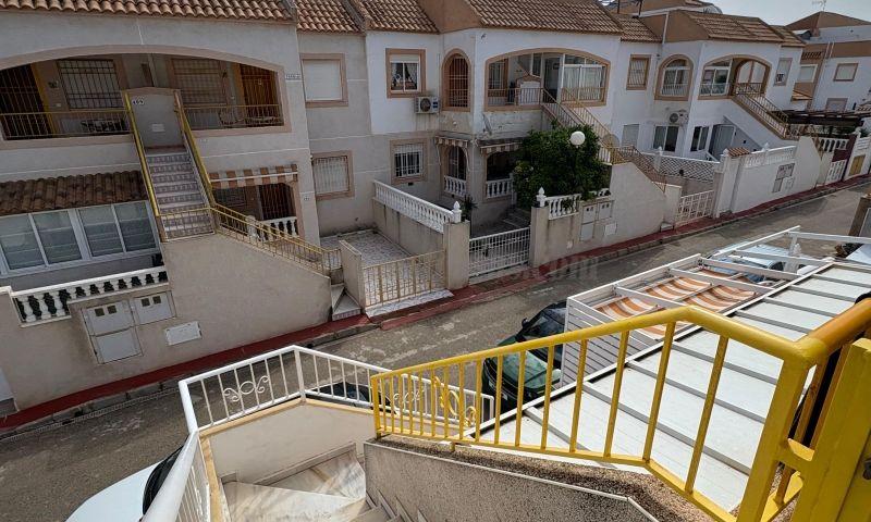 For sale of chalet in Torrevieja