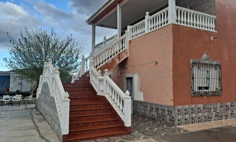 For sale of villa in Aspe