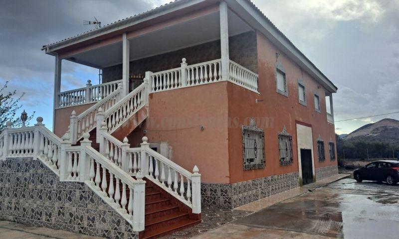 For sale of villa in Aspe